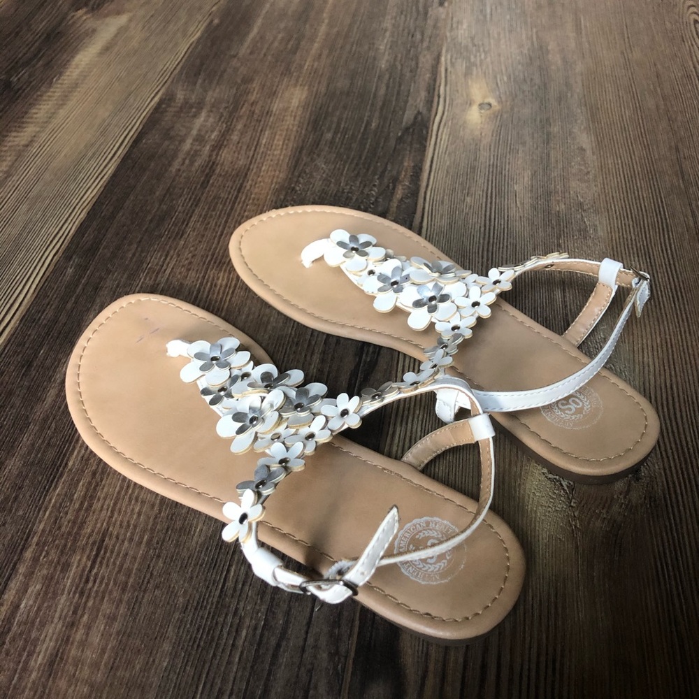 SO Sandals With Flowers